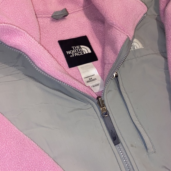 North face pink and grey jacket! - Picture 2 of 4